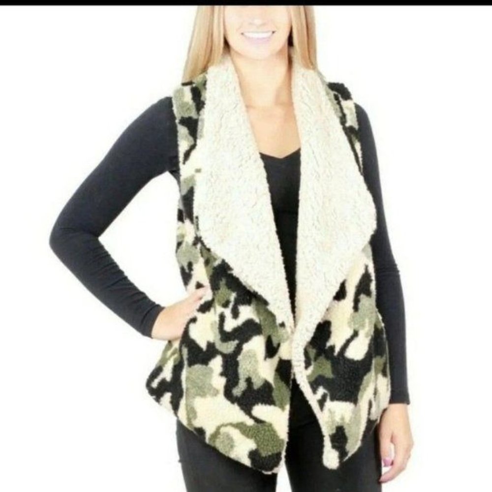 Trendy FAUX Fur Lined Vest-ONE SIZE FITS MOST-NEW